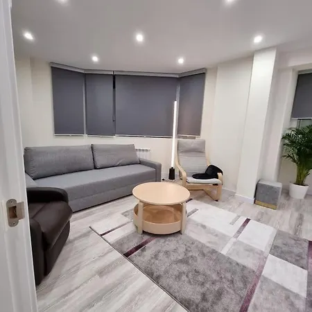 Soho Boutique Tioda, Totalmente Reformado Junto A Las Estaciones, Wifi * Oviedo